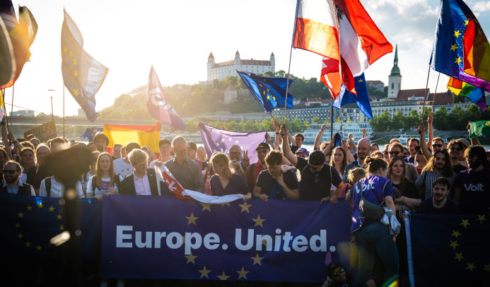 Volt General assembly, valné zhromaždenie Bratislava 2026 Volt Europa, hnutie Volt, prvá a jediná federalistická strana európskej únie, Pochod za Európu na Tyršovom nábreží, Tyršák